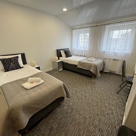 Grey Apartments "Easy Kaunas" ภายนอก รูปภาพ